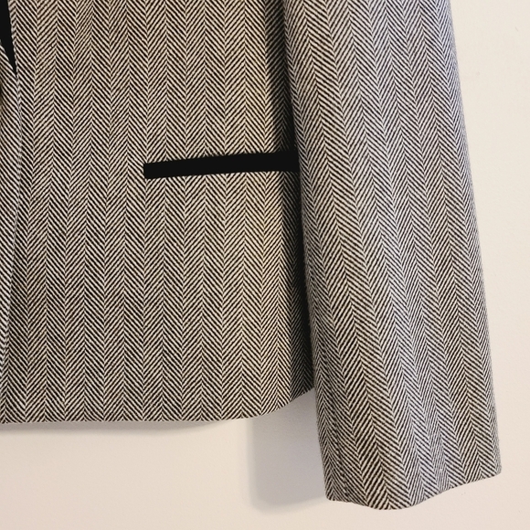 Sasson | Women's Vintage Chevron Striped Wool Jacket Blazer (Size 10/11) - Picture 6 of 15